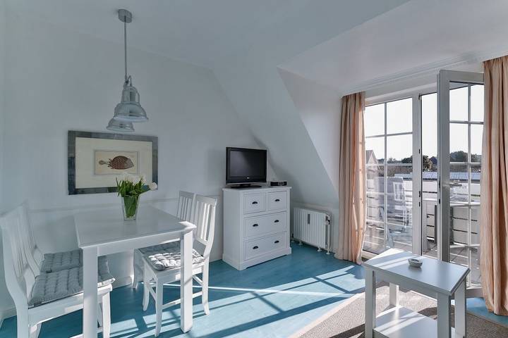 Ganze Wohnung, Willkommen in Wenningstedt in das 3-Zimmer-Ferienappartement "Nelle" in Nordfriesische Inseln (Schleswig-Holstein) (Schleswig-Holstein), Wenningstedt