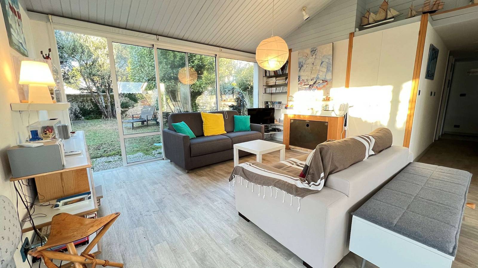 Appartement de vacances entier, Jolie maison avec jardin, piscine et parking in Sainte-Marie-de-Ré, Île de Ré