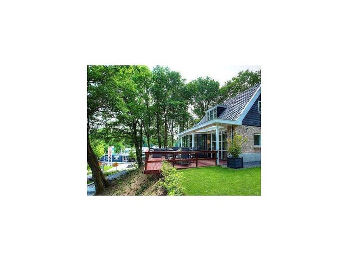 Villa für 6 Personen, mit Terrasse und Garten in Belfeld