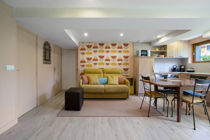 Appartement entier, Appartement "Chez Anna" avec vue sur la montagne, Wi-Fi et climatisation in Saint-Jean-de-Maurienne, Région de Saint-Jean-de-Maurienne