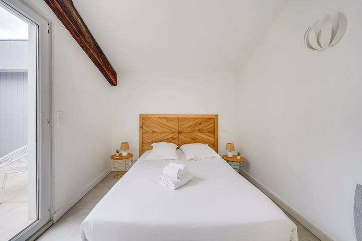 Appartement entier, Bel apt climatisé 2 chambres avec patio in Bègles, Région de Bordeaux