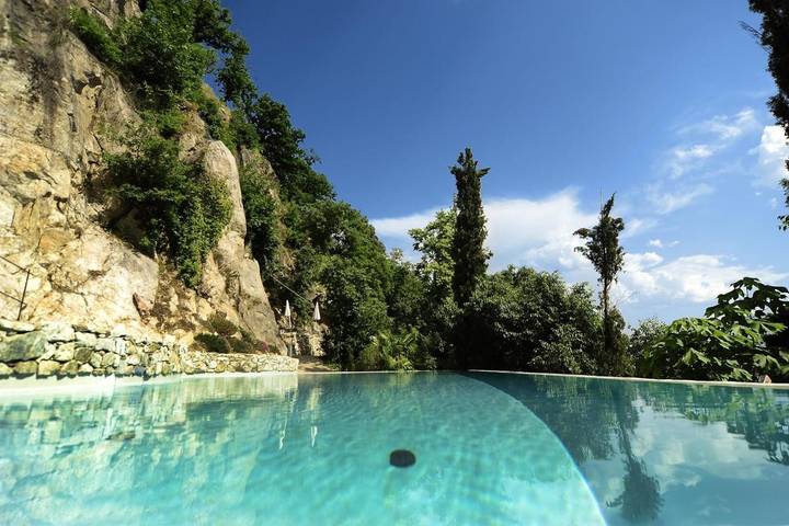 Hôtel pour 2 personnes, avec sauna et jardin ainsi que piscine et vue