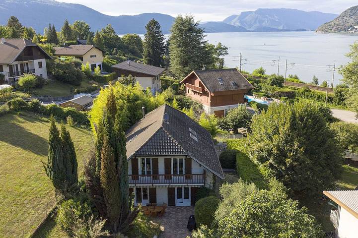 La Maison au Bord du lac du Bourget in Brison-Saint-Innocent, Chambéry und Umgebung