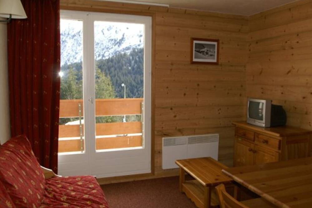 Appartement entier, Appartement rénové 2 pièces avec balcon à 50m des pistes in La Ferrière, Le Pleynet Les Sept Laux