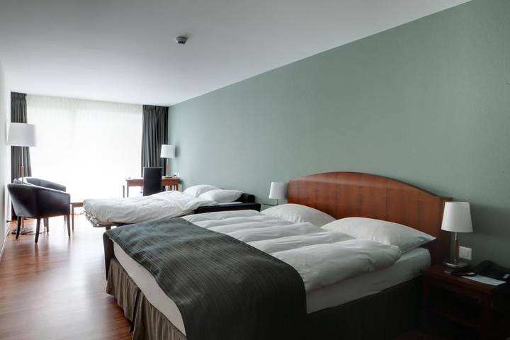 Hôtel pour 4 personnes, avec balcon à Bulle - 3