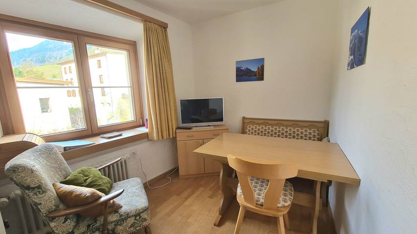 Ganze Ferienwohnung, Ferienwohnung Chasa Suzöl - Chasa Suzöl / 2 Zi. Whg. in Lavin, Unterengadin