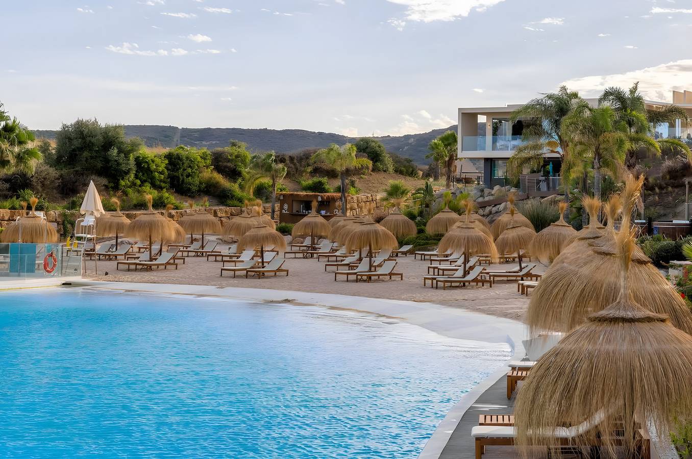 Ganze Wohnung, Apartment 'Luxus und Karibikstrand in Estepona' mit Meerblick, Wlan und Klimaanlage in Estepona, Costa del Sol