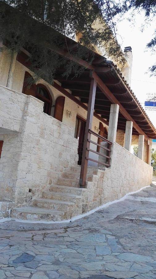 Gîte pour 4 personnes, avec balcon ainsi que jardin et vue dans Makri Gialos - 4