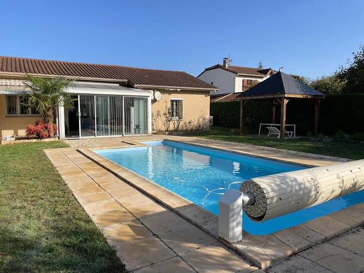 Location de vacances pour 6 personnes, avec Jardin et Piscine à Vic-en-Bigorre