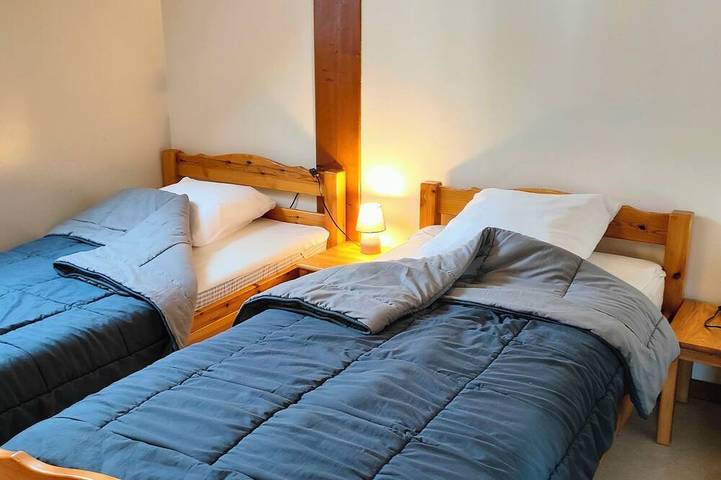 Gîte pour 6 personnes, avec jardin à Valette - 4