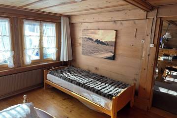 Hütte für 4 Personen in Gstaad, Saanen, Bild 2