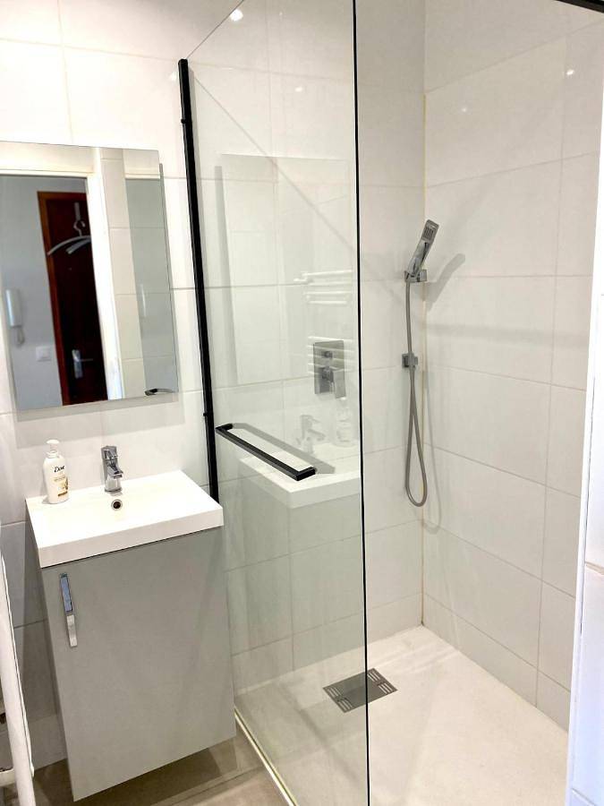 Appartement entier, Charming studio with bedroom area in Valleiry, Région de Saint-Julien-en-Genevois