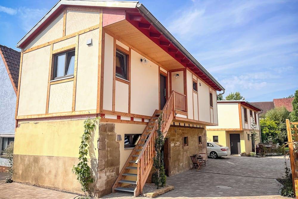 Ganze Wohnung, Entschleunigung pur: Stylisches Natur-Refugium mit Sauna & Hühner-Idylle in Hofheim in Unterfranken, Landkreis Haßberge