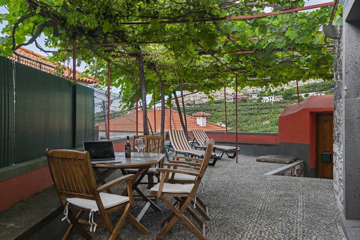 Gîte pour 6 personnes, avec balcon et jardin à Câmara de Lobos - 4