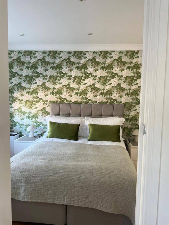 King Room in Frinton on Sea, Frinton and Walton