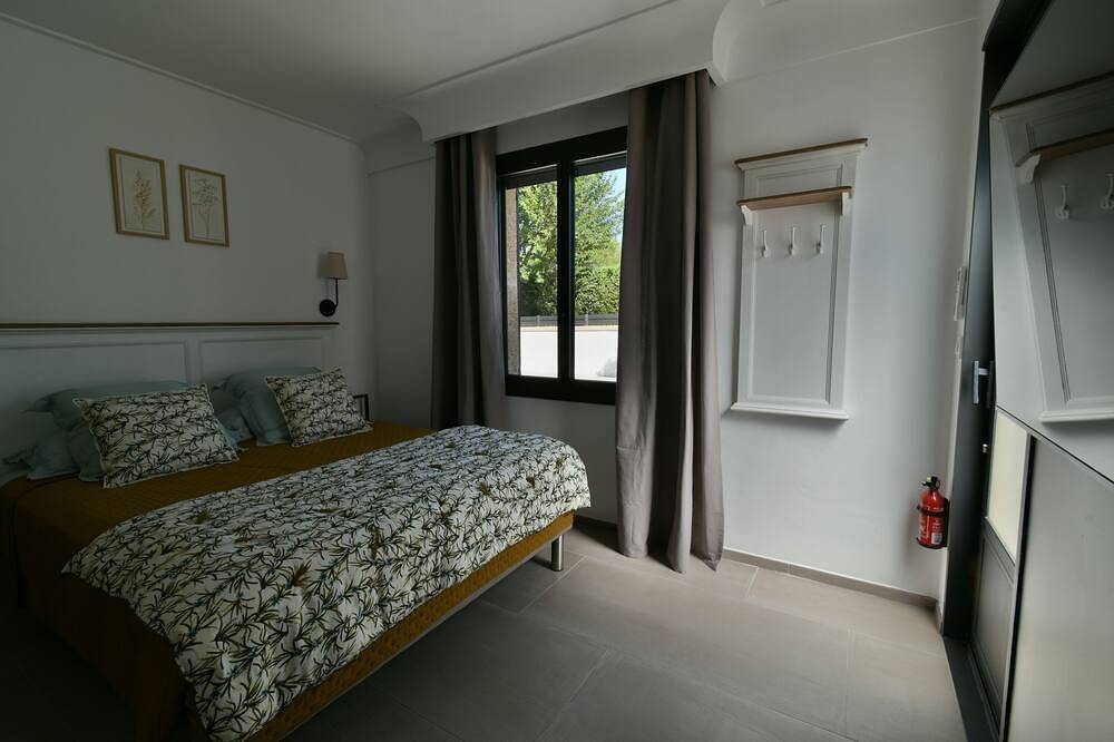 Chambre D'hôtes Une Nuit en Luberon in Puyvert, Parc naturel régional du Luberon