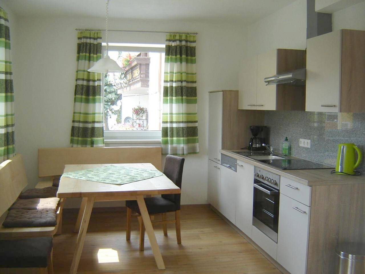 Ganze Wohnung, Apartment with Balcony in Bezirk Rohrbach