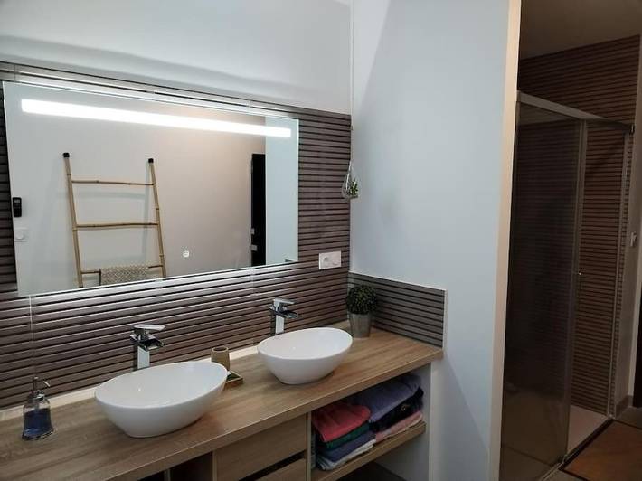 Location de vacances pour 6 personnes, avec jardin ainsi que piscine et terrasse, animaux acceptés à Meyssac - 2