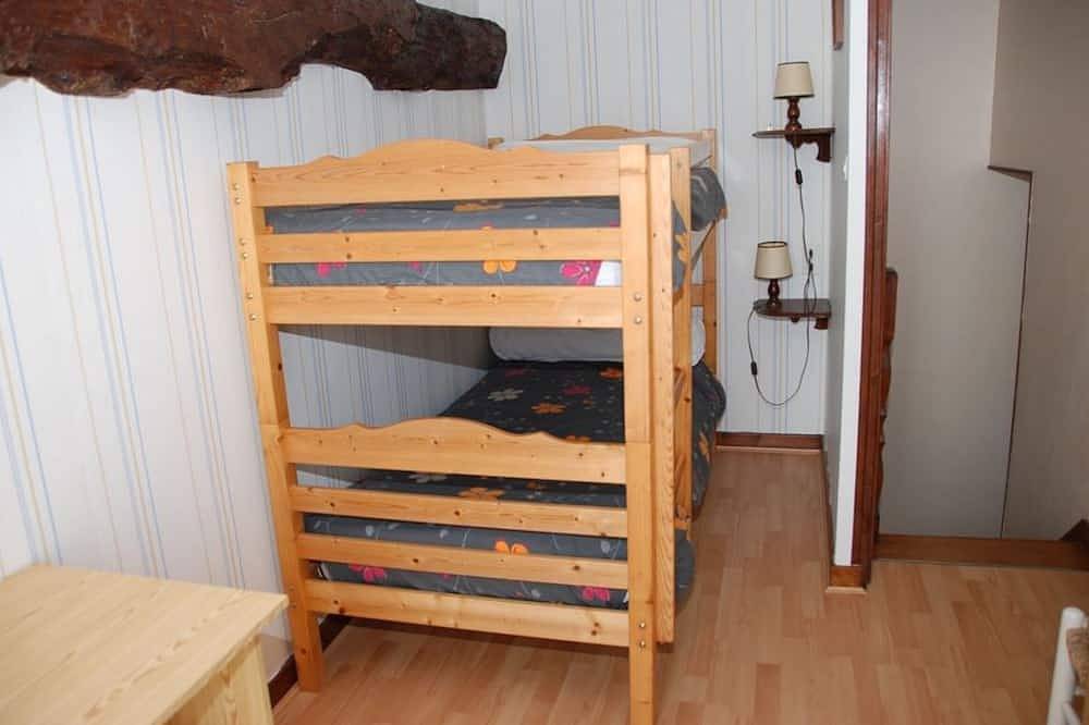 Homerez - House 60m² Jugon-les-Lacs + Garden in Jugon-les-Lacs, Dinan region