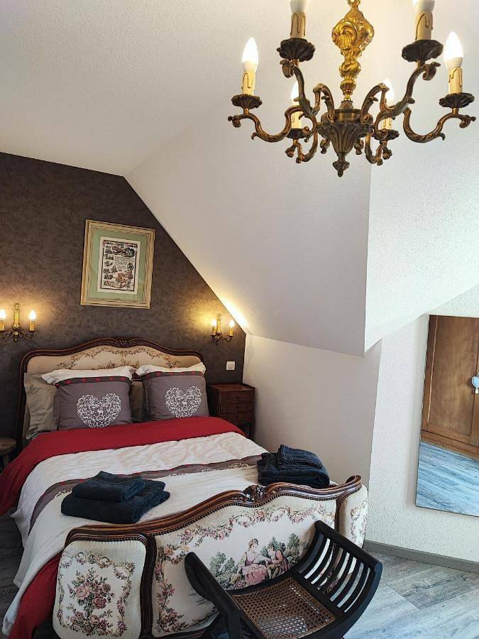 Double Room with Private Bathroom in Wintzenheim, Parc naturel régional des Ballons des Vosges