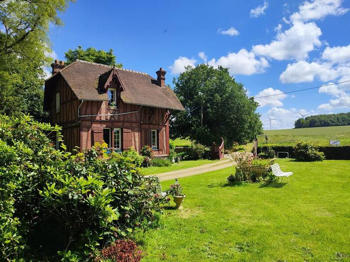 Gîte pour 6 personnes, avec jardin et terrasse à Harcanville