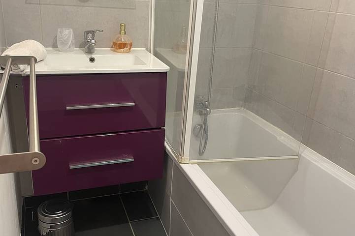 Gîte pour 2 personnes, avec terrasse à Saint-Germain-Nuelles - 3