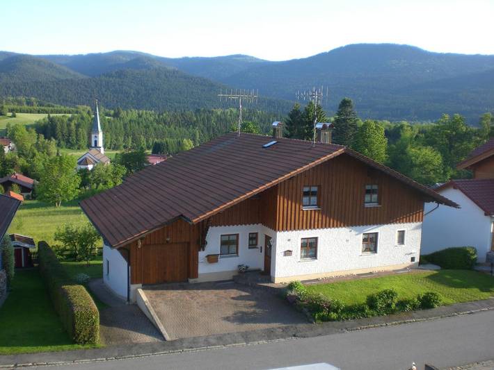 Ferienwohnung für 2 Personen, mit Balkon und Balkon/Terrasse sowie Terrasse und Garten in Landkreis Cham