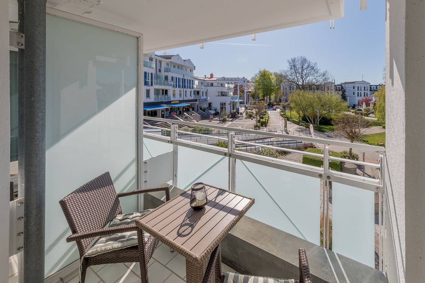 Ganze Wohnung, Ferienwohnung Küstenglück im Herzen von Zingst mit Balkon zur Meerseite in Ostseebad Zingst, Zingst
