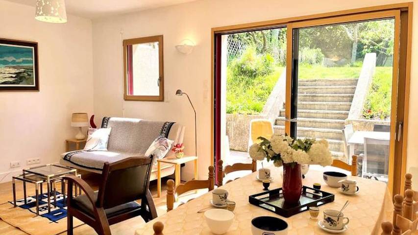 Gîte pour 8 personnes, avec jardin à Locmiquélic - 4