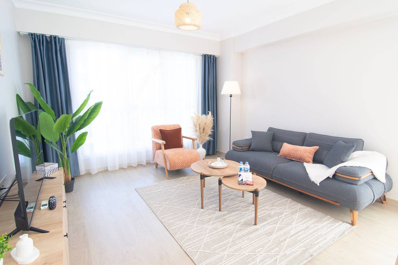 Entire apartment, Cozy 2Br Apt Near Vialand Mall with Nespresso  in Istanbul, Marmara region