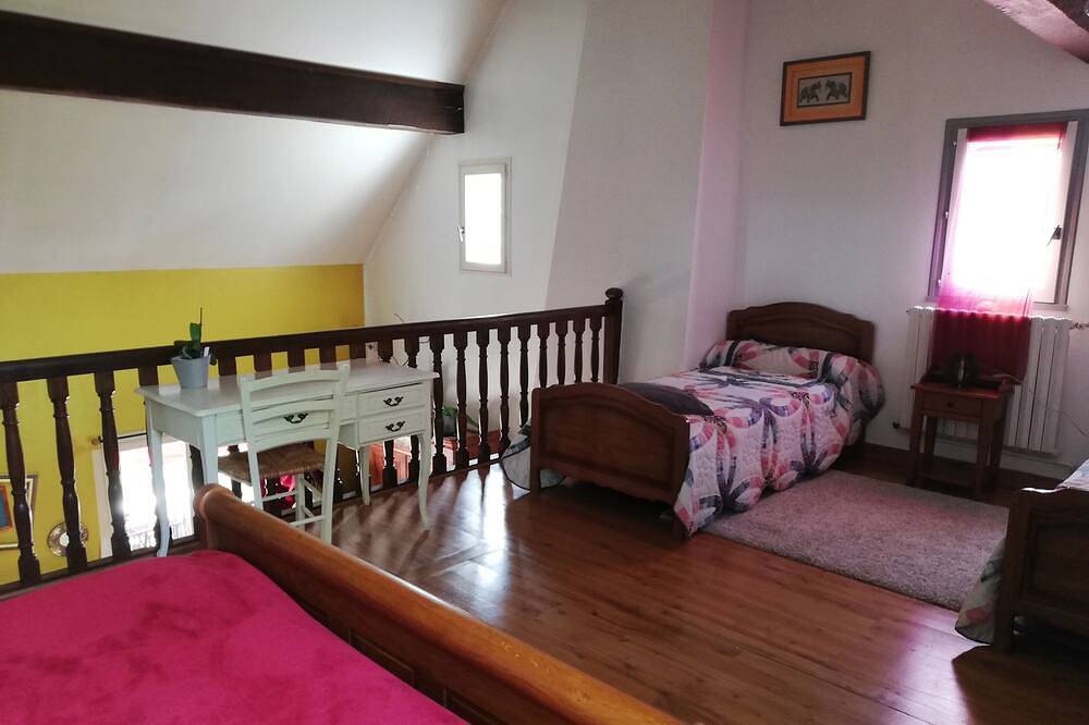 Propose 4 Chambres D'Hotes  chez l'Habitant jusqu'à 16 voyageurs in Chaveignes, Parc naturel régional Loire-Anjou-Touraine