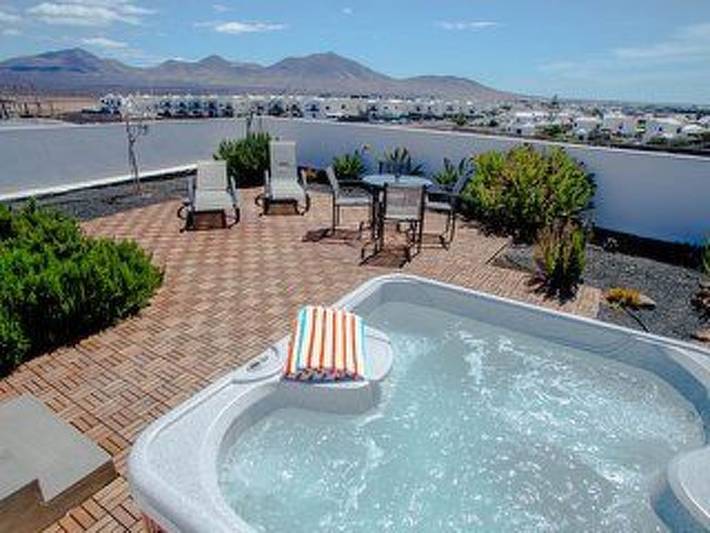 Bungalow für 4 Personen, mit Garten und Pool in Playa Blanca - 3