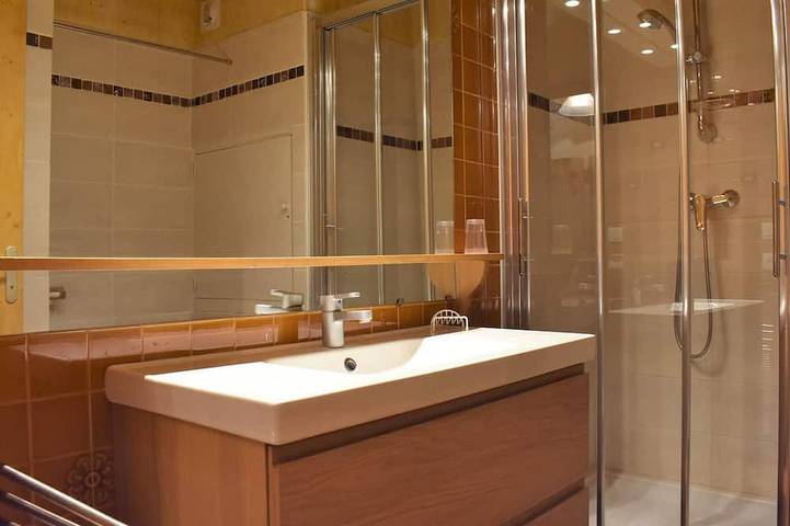 Gîte pour 4 personnes, avec balcon dans Office De Tourisme De Meribel Les Allues - 4