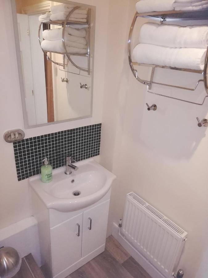 The Overlook Bed and Breakfast in Glastonbury, Somerset