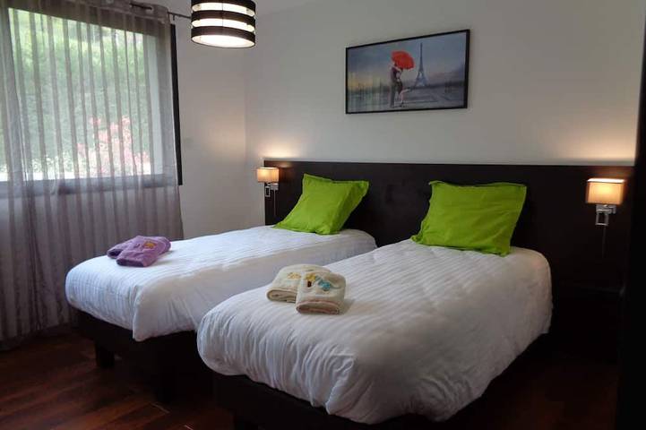 Location de vacances pour 10 personnes, avec jacuzzi et jardin, animaux acceptés à Orliaguet - 4