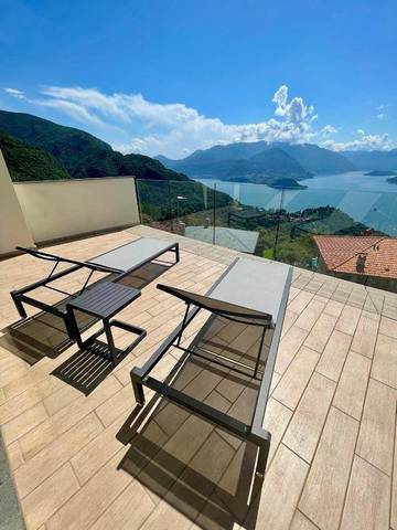 Gîte pour 2 personnes, avec terrasse et sauna ainsi que vue sur le lac et vue, animaux acceptés dans Perledo