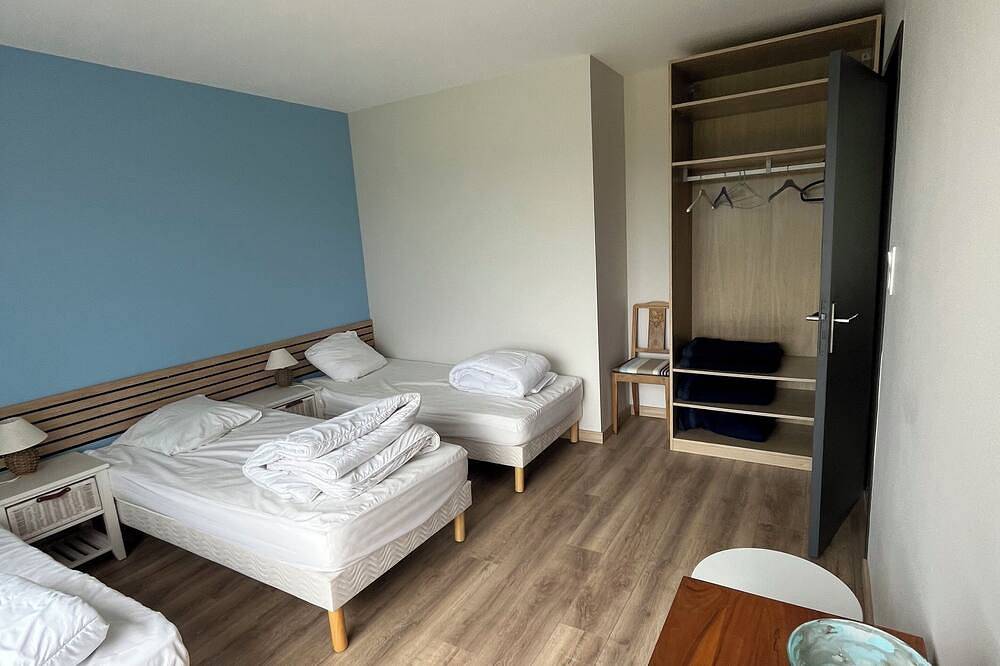 Gites de Landuzière, Maison de 200 m2, grande et spacieuse. in Saint-Genest-Lerpt, Loire