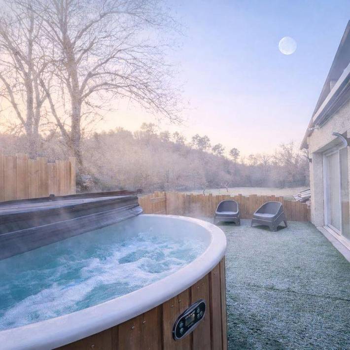 Lodge pour 2 personnes, avec jardin ainsi que terrasse et jacuzzi - 1