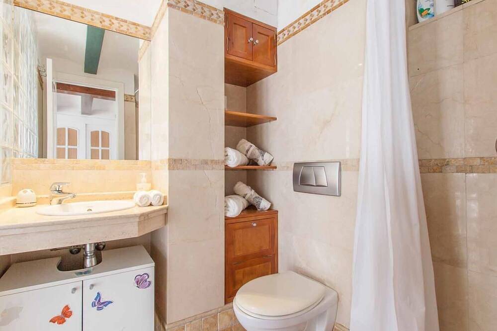 Entire apartment, The roof of Sevilla- Chic penthouse -Giralda Views in Casco Antiguo, Sevilla