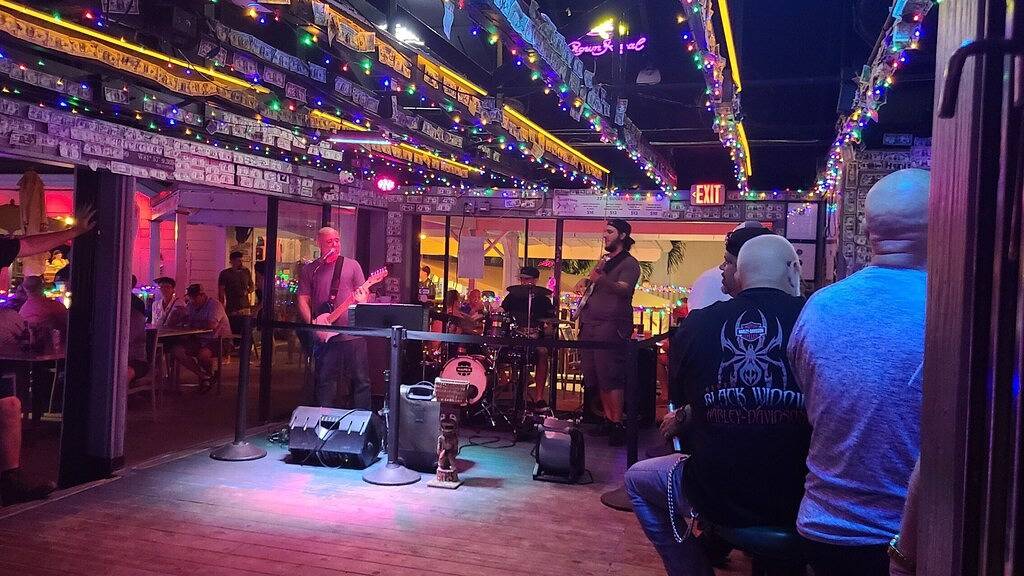 Ganze Wohnung, Summerwinds Ct Cul De Sac Bside Duplex a few miles from Ft Myers Beach & Sanibel in Iona, Southwest Florida