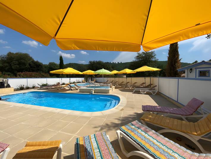 Location de vacances pour 5 personnes, avec jardin et bassin pour enfant à Allemagne-en-Provence