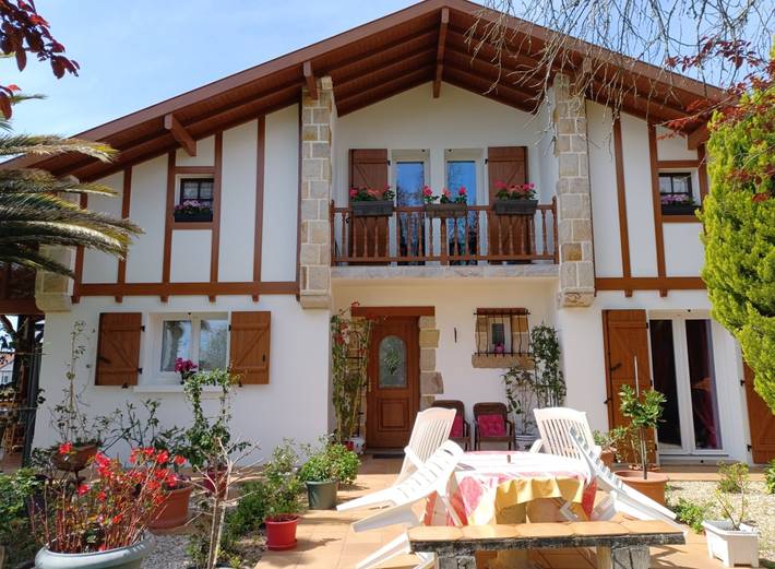 Gîte pour 4 personnes, avec terrasse et jardin en Nouvelle-Aquitaine - 2