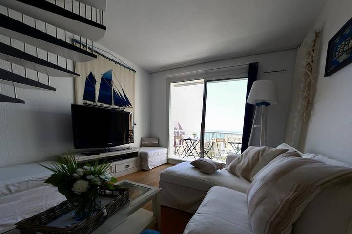 Gîte pour 6 personnes, avec balcon dans Plage du Miramar - 2