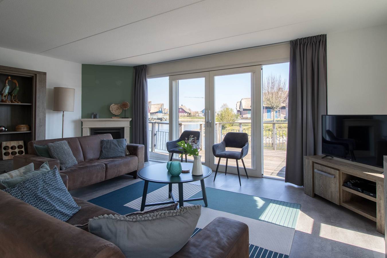 Beach Resort Makkum — Deluxe Fisherman’s Villa mit Sauna – 6 Personen in Makkum, Ijsselmeer