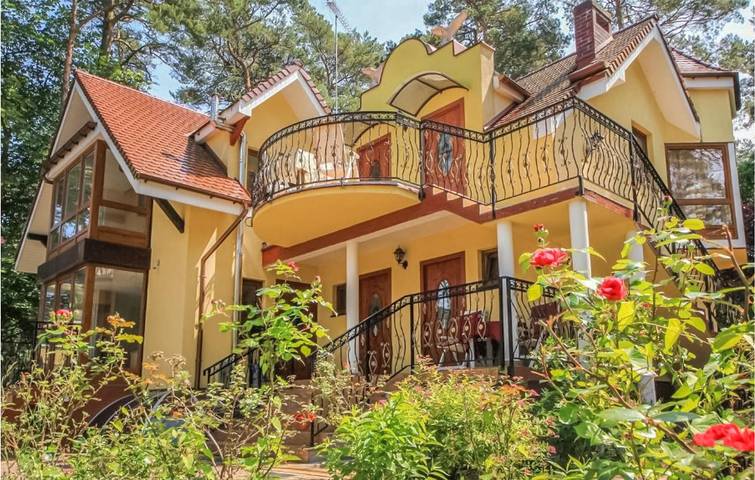 Ferienwohnung für 6 Personen, mit Terrasse und Garten in Pogorzelica