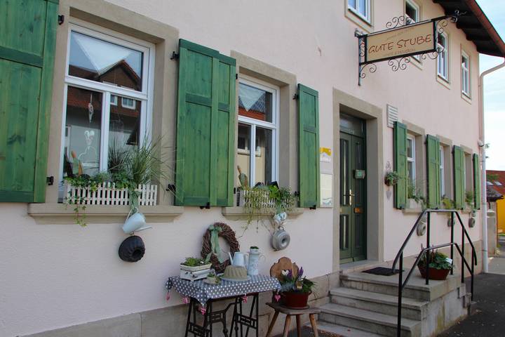 Ferienwohnung für 2 Personen, mit Terrasse in Sulzfeld