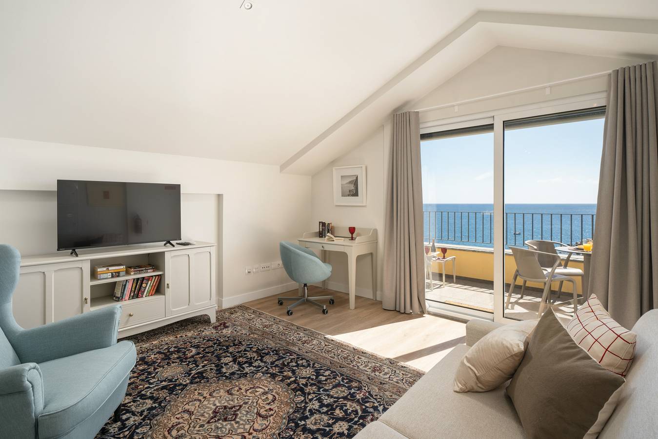 Appartamento intero, Appartamento vacanze per 3 persone con balcone in Funchal (Santa Maria Maior), Madeira