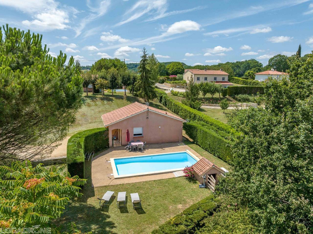 Gite bas - Gîtes Béral avec piscine privée in Condezaygues, Région de Villeneuve-sur-Lot