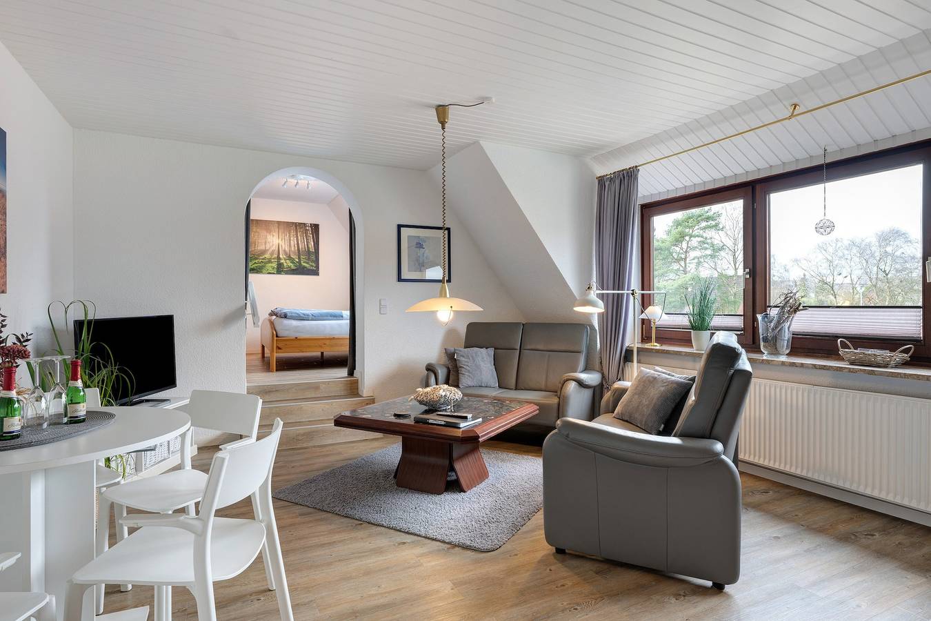 Ganze Wohnung, Ferienwohnung Scherr" mit privater Terrasse, privatem Garten und Wi-Fi in Heide, Heide und Umgebung