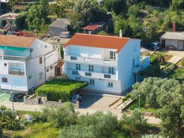 Ferienwohnung für 5 Personen in Ugrinici, Tkon, Bild 1